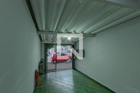 Casa para alugar com 110m², 2 quartos e 1 vaga Casa para alugar com 110m², 2 quartos e 1 vagaGaragem