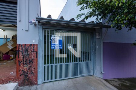 Casa para alugar com 110m², 2 quartos e 1 vaga Casa para alugar com 110m², 2 quartos e 1 vagaFachada