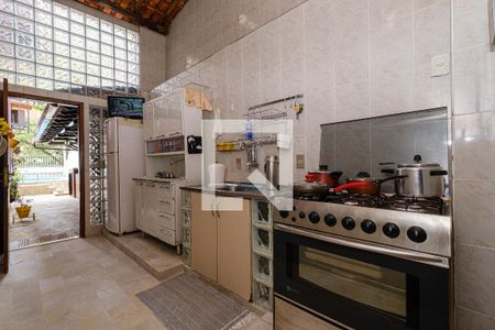 Casa à venda com 190m², 5 quartos e 3 vagasCozinha da Churrasqueira