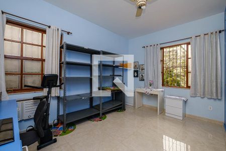 Casa à venda com 190m², 5 quartos e 3 vagasQuarto 4