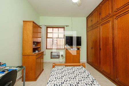 Casa à venda com 190m², 5 quartos e 3 vagasQuarto 2