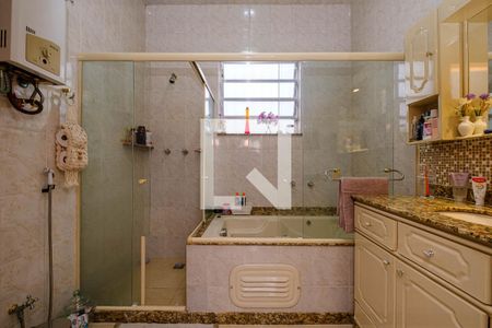 Casa à venda com 190m², 5 quartos e 3 vagasBanheiro Social 1