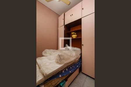 Casa à venda com 190m², 5 quartos e 3 vagasQuarto de Serviço