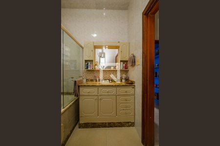 Casa à venda com 190m², 5 quartos e 3 vagasBanheiro Social 1