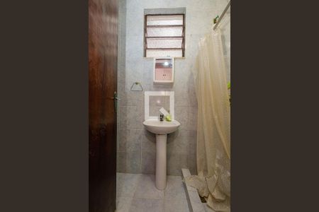 Casa à venda com 190m², 5 quartos e 3 vagasBanheiro de Serviço