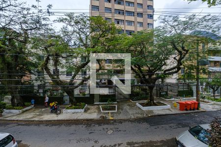 Casa à venda com 190m², 5 quartos e 3 vagasÁrea comum - Piscina Vista