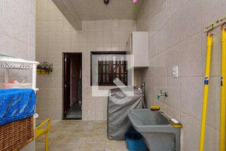 Casa à venda com 190m², 5 quartos e 3 vagasÁrea de Serviço