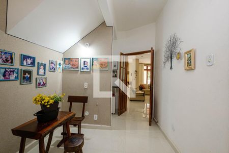 Corredor de casa à venda com 5 quartos, 190m² em Grajaú, Rio de Janeiro