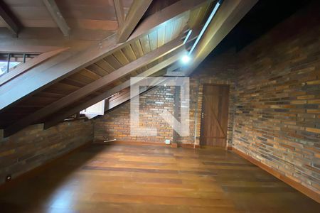 Casa à venda com 430m², 5 quartos e 5 vagasQuarto 2 