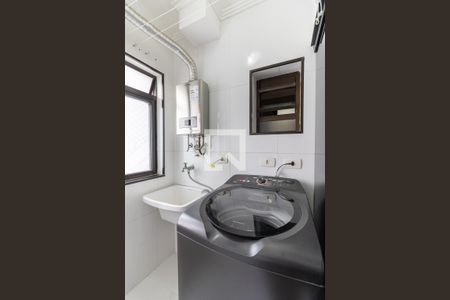 Lavanderia  de apartamento à venda com 3 quartos, 62m² em Vila Arapuã, São Paulo