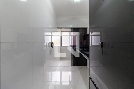Cozinha  de apartamento à venda com 3 quartos, 62m² em Vila Arapuã, São Paulo