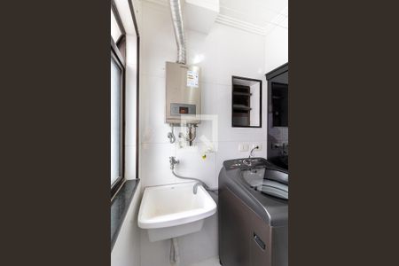 Lavanderia  de apartamento à venda com 3 quartos, 62m² em Vila Arapuã, São Paulo