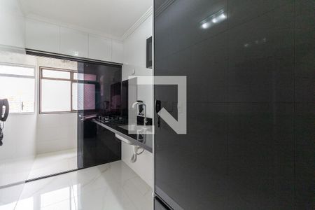 Cozinha  de apartamento à venda com 3 quartos, 62m² em Vila Arapuã, São Paulo