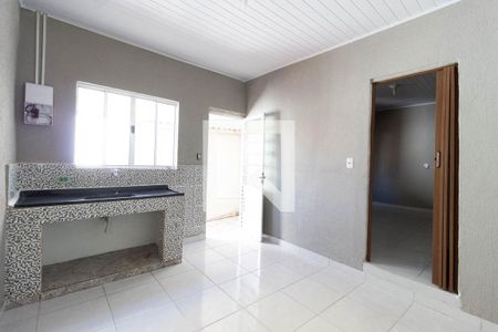 Cozinha de casa para alugar com 1 quarto, 35m² em Sítio do Piqueri, São Paulo