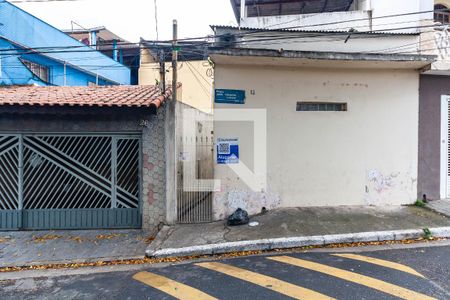 Casa para alugar com 30m², 1 quarto e sem vaga Casa para alugar com 30m², 1 quarto e sem vagaFachada