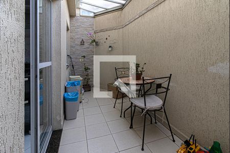 Casa de condomínio à venda com 149m², 3 quartos e 3 vagas Casa de condomínio à venda com 149m², 3 quartos e 3 vagasextensão coberta da cozinha