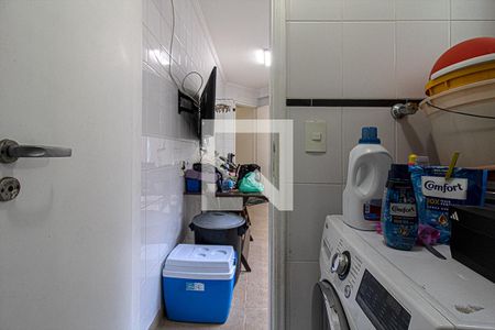 Casa de condomínio à venda com 149m², 3 quartos e 3 vagas Casa de condomínio à venda com 149m², 3 quartos e 3 vagaslavabo na área de serviço