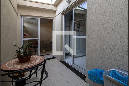 Casa de condomínio à venda com 149m², 3 quartos e 3 vagas Casa de condomínio à venda com 149m², 3 quartos e 3 vagasextensão coberta da cozinha