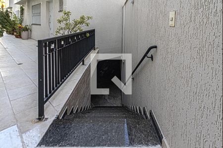 Casa de condomínio à venda com 149m², 3 quartos e 3 vagas Casa de condomínio à venda com 149m², 3 quartos e 3 vagasacesso da garagem para o imóvel