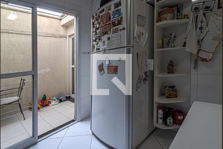 Casa de condomínio à venda com 149m², 3 quartos e 3 vagas Casa de condomínio à venda com 149m², 3 quartos e 3 vagascozinha