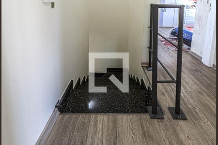 Casa de condomínio à venda com 149m², 3 quartos e 3 vagas Casa de condomínio à venda com 149m², 3 quartos e 3 vagasacesso aos pisos