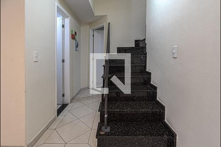 Casa de condomínio à venda com 149m², 3 quartos e 3 vagas Casa de condomínio à venda com 149m², 3 quartos e 3 vagasacesso aos pisos
