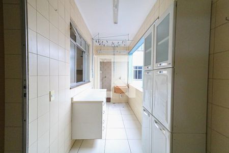 Apartamento para alugar com 120m², 3 quartos e 1 vagaÁrea de Serviço