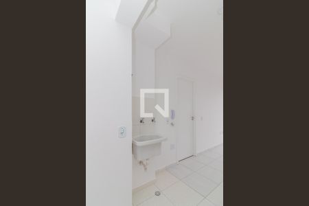 Cozinha e Área de Serviço de apartamento para alugar com 1 quarto, 35m² em Vila Tolstoi, São Paulo