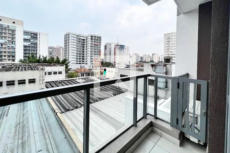 Sacada de kitnet/studio para alugar com 1 quarto, 27m² em Indianópolis, São Paulo