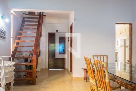 Sala de casa para alugar com 3 quartos, 200m² em Jardim Virginia, Guarujá