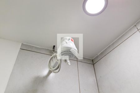 Banheiro de kitnet/studio para alugar com 1 quarto, 35m² em Rudge Ramos, São Bernardo do Campo