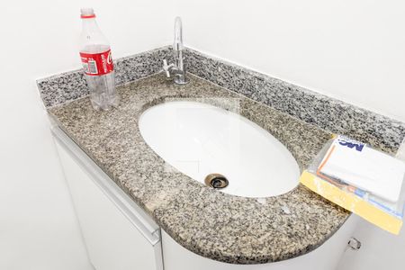 Banheiro de kitnet/studio para alugar com 1 quarto, 35m² em Rudge Ramos, São Bernardo do Campo