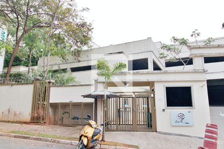 Apartamento para alugar com 44m², 2 quartos e 1 vaga Apartamento para alugar com 44m², 2 quartos e 1 vagaFachada