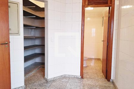 Apartamento para alugar com 220m², 4 quartos e 3 vagasÁrea de Serviço