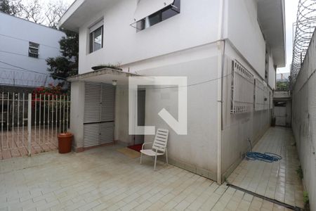 Casa à venda com 420m², 4 quartos e 4 vagasQuintal 