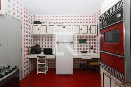 Casa à venda com 420m², 4 quartos e 4 vagasCozinha