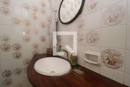 Casa à venda com 420m², 4 quartos e 4 vagasLavabo