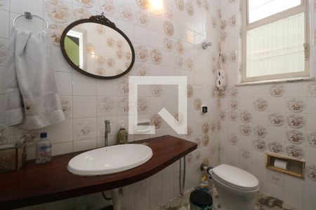 Casa à venda com 420m², 4 quartos e 4 vagasLavabo