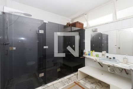 Casa à venda com 420m², 4 quartos e 4 vagasBanheiro Social