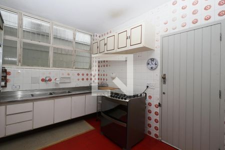 Casa à venda com 420m², 4 quartos e 4 vagasCozinha