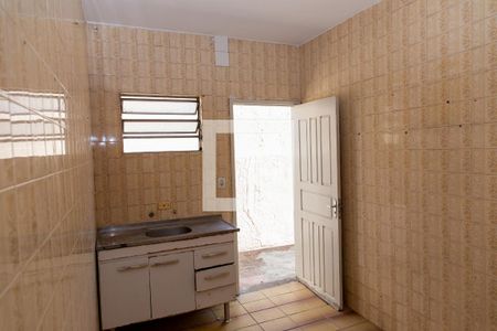 Casa para alugar com 120m², 2 quartos e 2 vagasCozinha