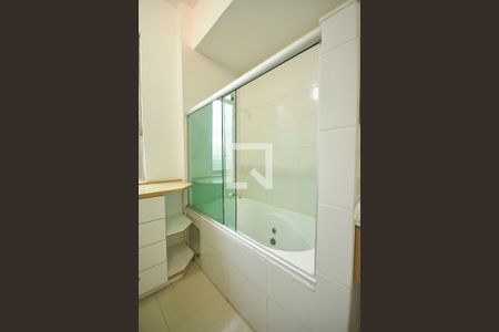 Closet com banheiro de apartamento para alugar com 2 quartos, 110m² em Glória, Rio de Janeiro