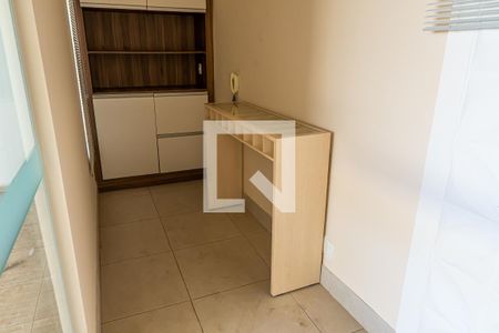 Casa à venda com 185m², 3 quartos e 2 vagas Casa à venda com 185m², 3 quartos e 2 vagasGaragem