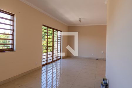 Sala de casa à venda com 3 quartos, 185m² em Vila Lemos, Campinas