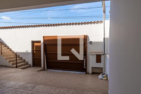 Casa à venda com 185m², 3 quartos e 2 vagas Casa à venda com 185m², 3 quartos e 2 vagasGaragem