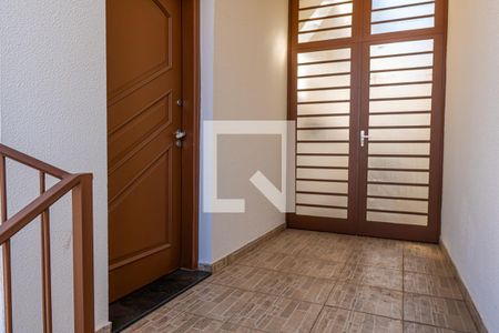 Casa à venda com 185m², 3 quartos e 2 vagas Casa à venda com 185m², 3 quartos e 2 vagasGaragem