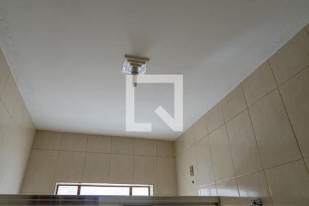 Casa à venda com 185m², 3 quartos e 2 vagas Casa à venda com 185m², 3 quartos e 2 vagasBanheiro Social