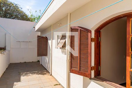 Casa à venda com 185m², 3 quartos e 2 vagas Casa à venda com 185m², 3 quartos e 2 vagasQuintal