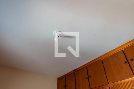 Casa à venda com 185m², 3 quartos e 2 vagas Casa à venda com 185m², 3 quartos e 2 vagasQuarto 1