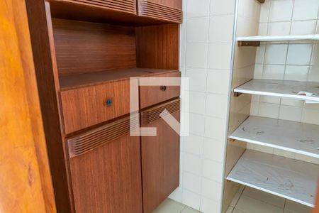 Casa à venda com 185m², 3 quartos e 2 vagas Casa à venda com 185m², 3 quartos e 2 vagasDespensa
